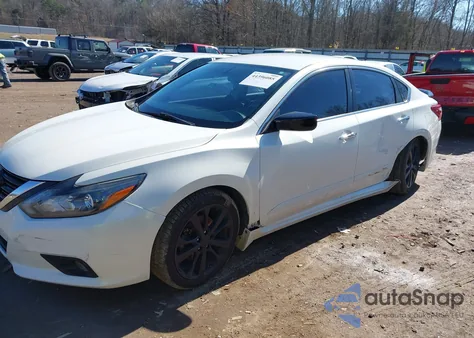 2017 Nissan Altima 2.5 Sr z USA, uszkodzony, nr VIN 1N4AL3AP6HC189052